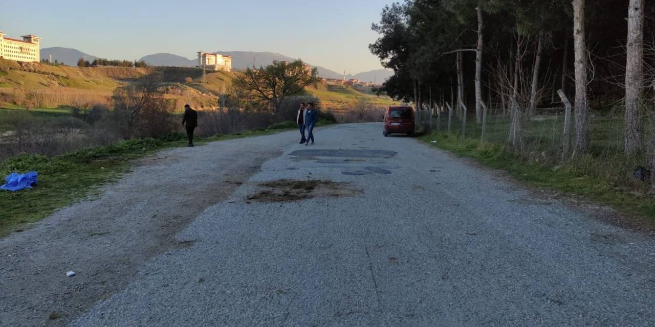 Eşi İle Eski Çalışanını Silahla Yaralayan Koca Tutuklandı