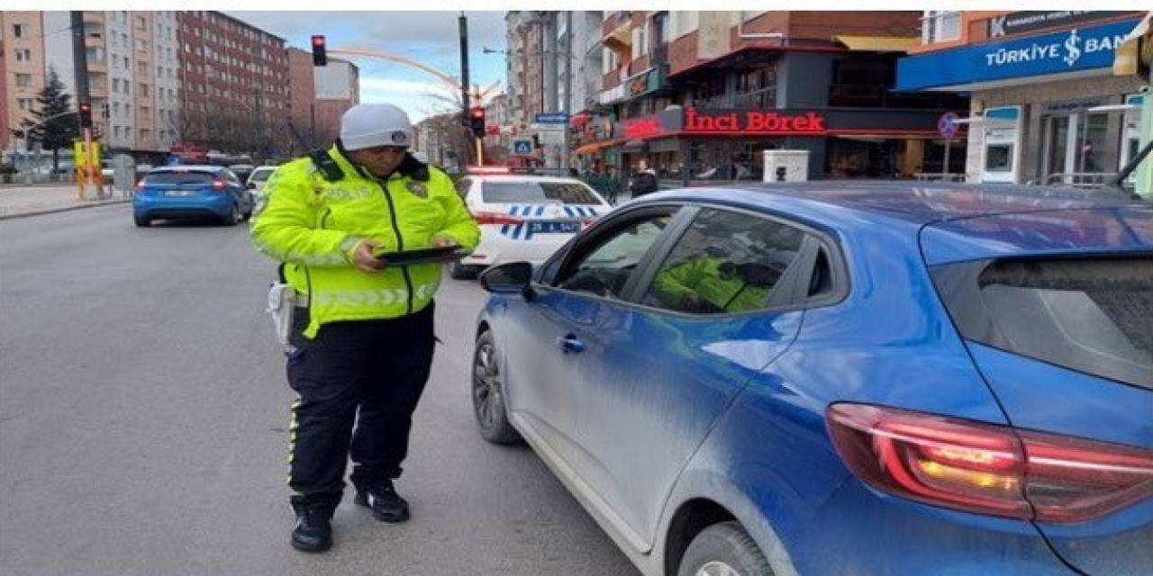 Eskişehir İl Genelinde 20 Bin 401 Sürücüye 5 Milyon 557 Bin 2 Tl Para Cezası Kesildi