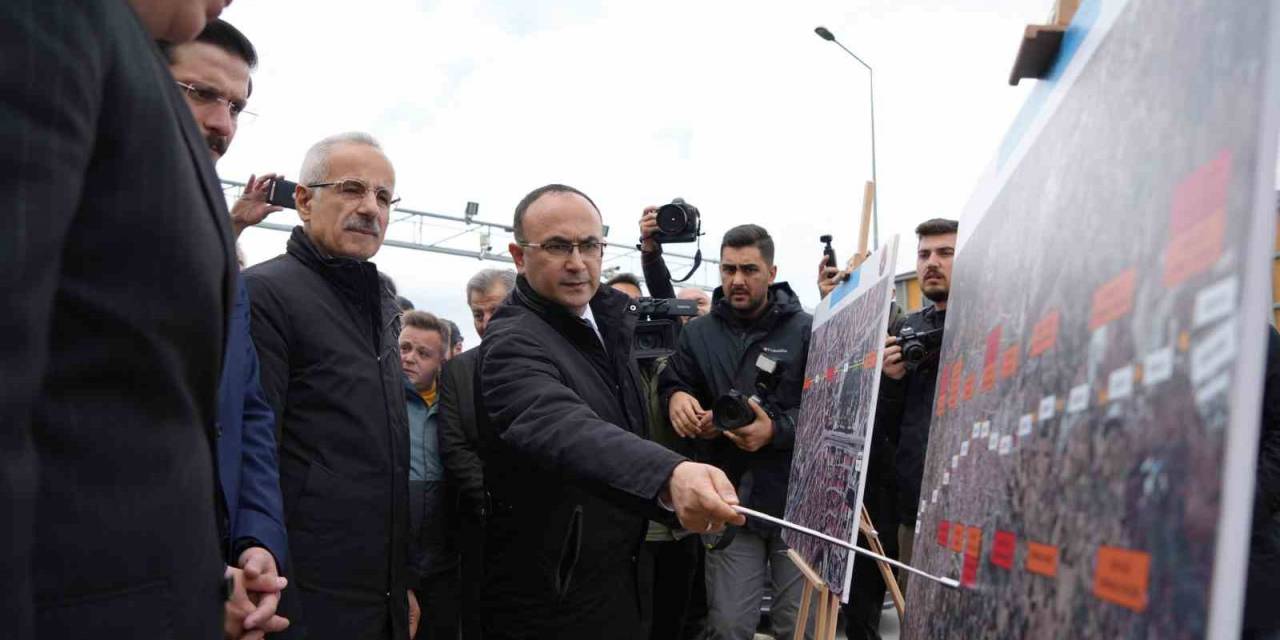 Bakan Uraloğlu’ndan Bolu’ya 4 Köprülü Kavşak Müjdesi