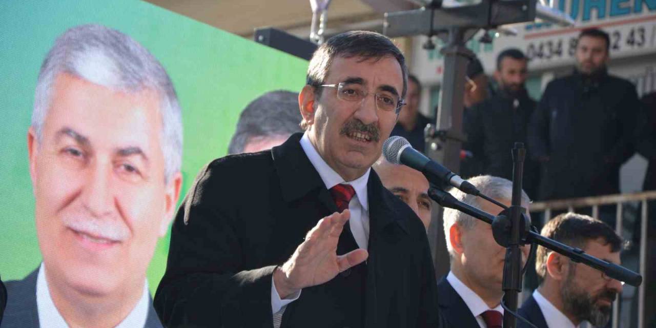 Cumhurbaşkanı Yardımcısı Yılmaz: “Ekrem İmamoğlu, Verdiği Vaatleri Bile Hatırlamıyor”