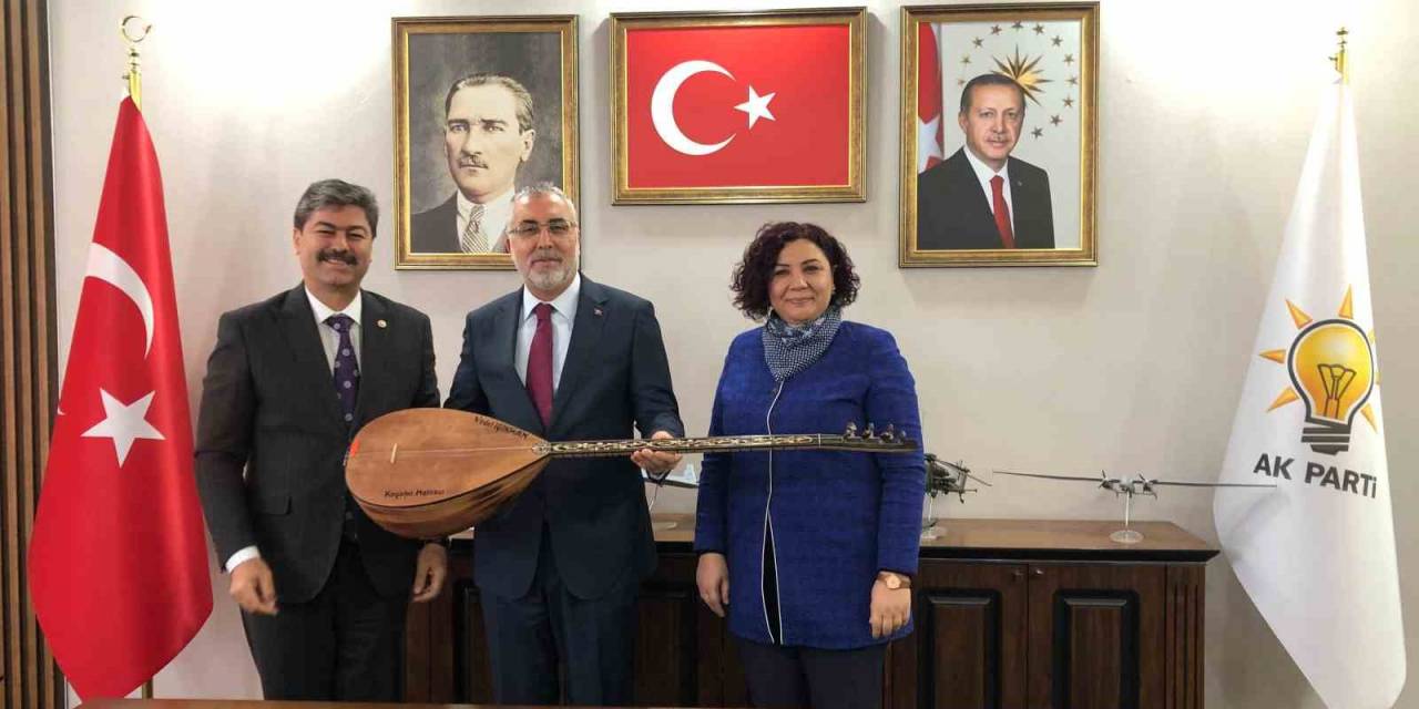 Bakan Işıkhan: "İşsizlik Rakamları Bir Önceki Yıla Oranla 318 Bin Kişi Azaldı"