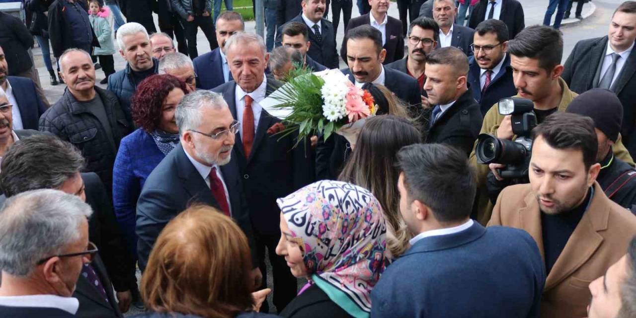 Bakan Işıkhan’dan Emeklilere İndirim Müjdesi