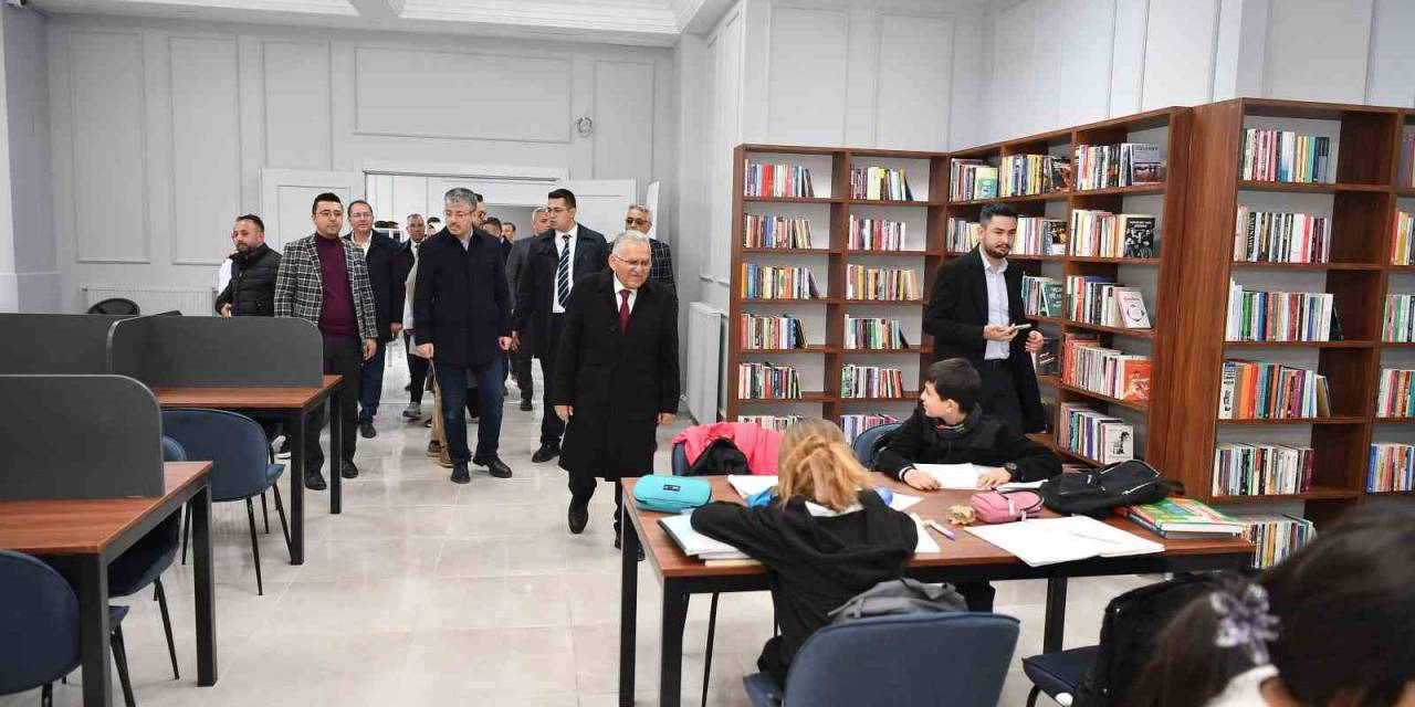 Başkan Büyükkılıç; Kütüphaneler Haftasında Gençlere Bir Kütüphane Daha Hediye Etti