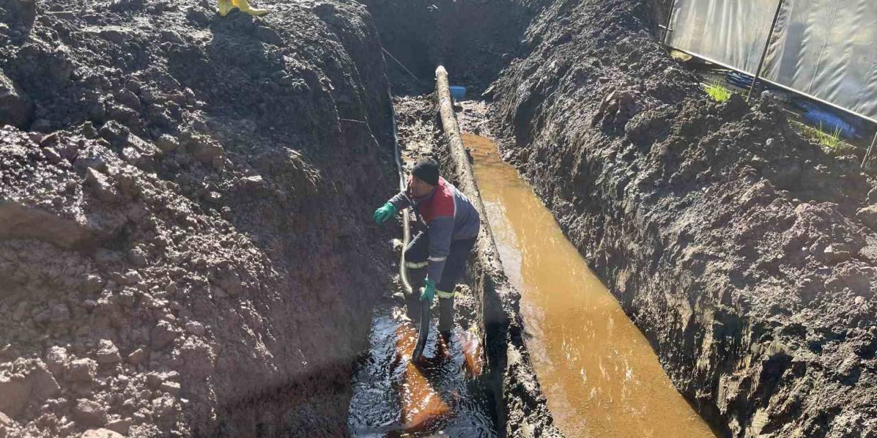 Nato Akaryakıt Boru Hattında Sızıntı