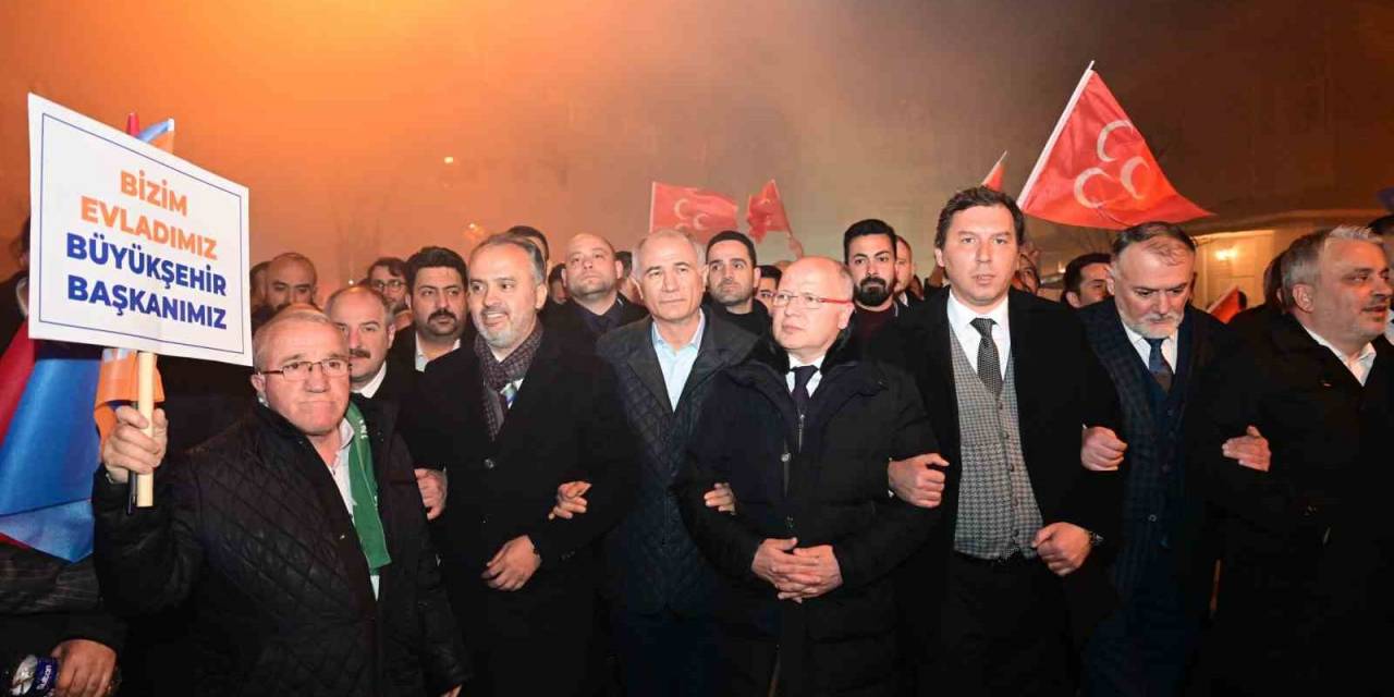 Başkan Aktaş’a İnegöl’de Coşkulu Karşılama