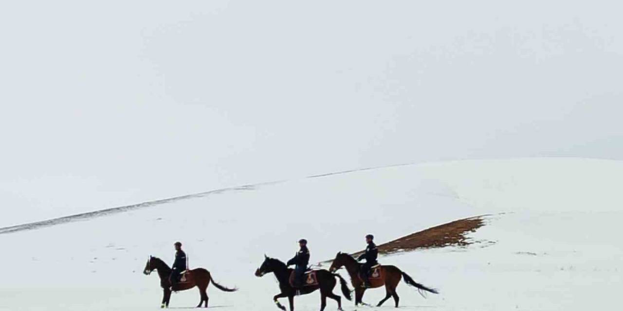 Van’da 108 Düzensiz Göçmen Yakalandı