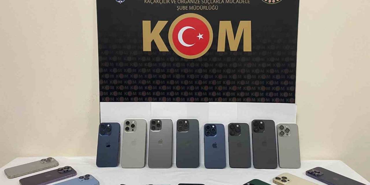 18 Kaçak Cep Telefonu Ele Geçirildi
