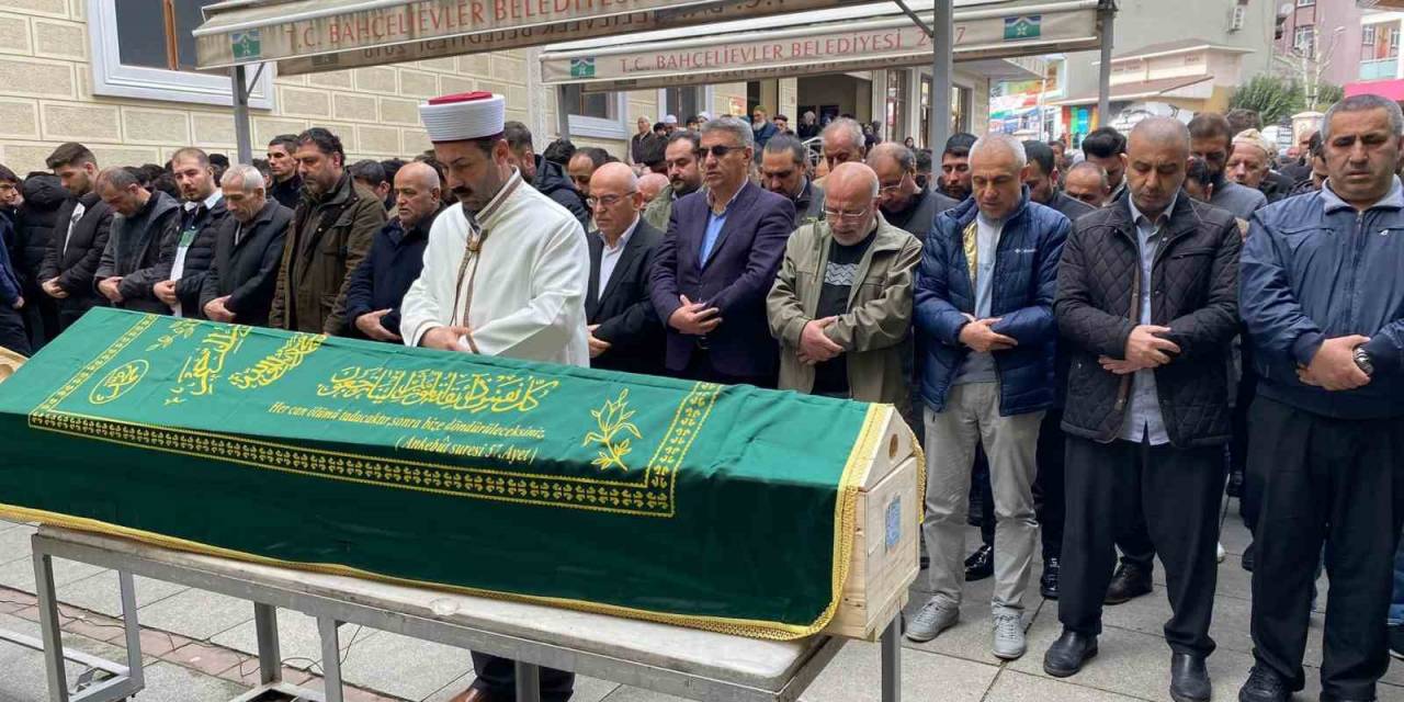 Bahçelievler’deki Aile Katliamında Hayatını Kaybedenlerin Cenazesi Memleketlerine Gönderildi