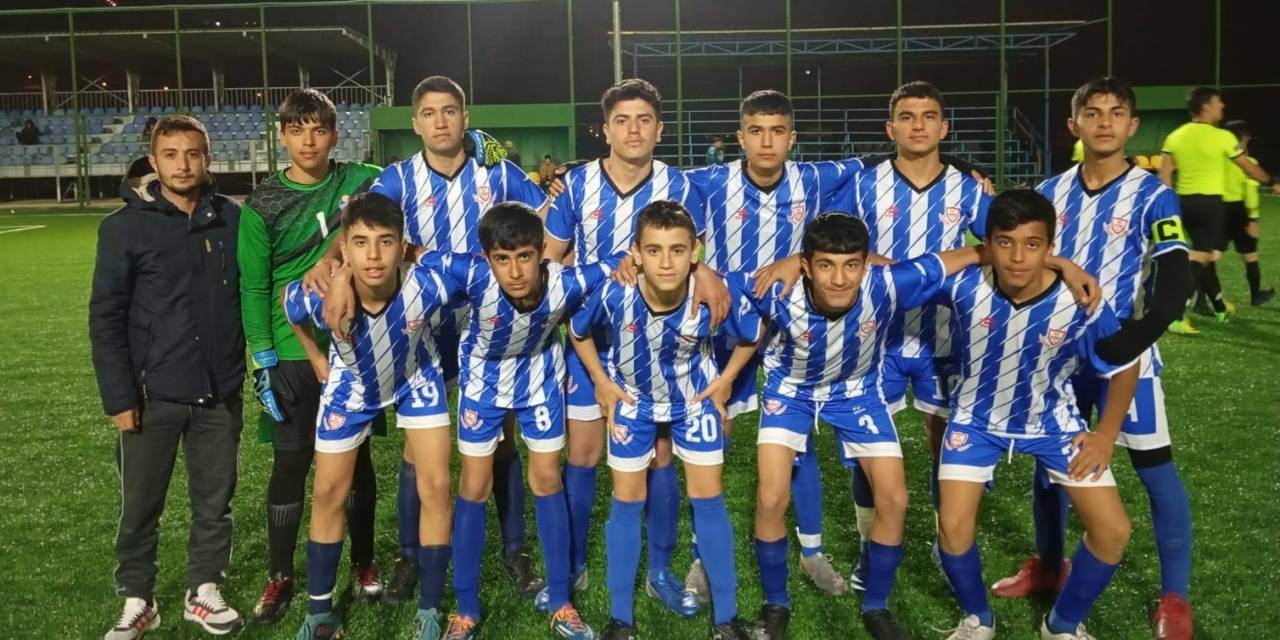Samsatlı Gençler Play-off’a Yükseldi