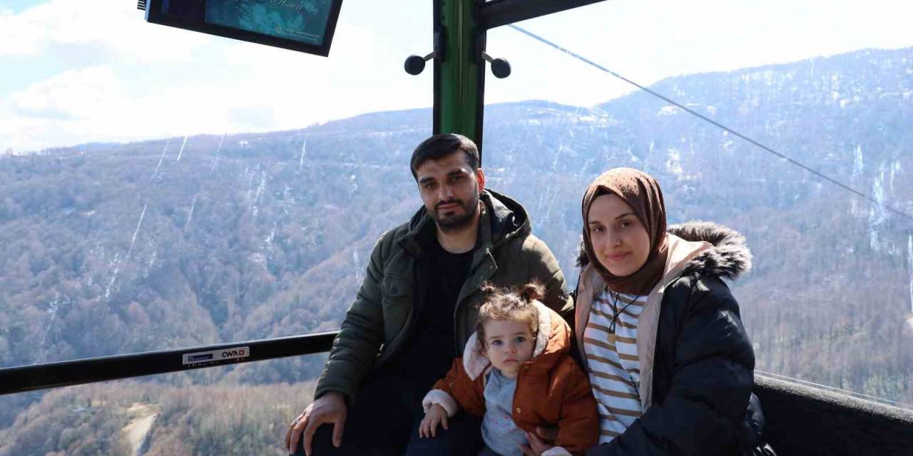 Teleferiğin İlk Yolcusu 1 Yaşındaki Mila Bebek