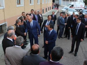 Kurtulmuş: "İşçilerin Bırakılması Konusunda İnce Diplomasi Uygulandı"