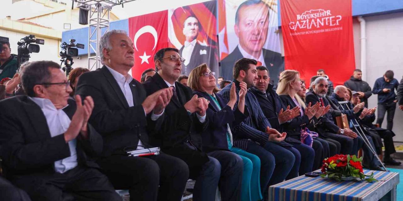 Şahin, Buğday Tanesi Protez Ortez Yapım Ve Uygulama Merkezi’nde Hizmet Alan Engellilerle Bir Araya Geldi