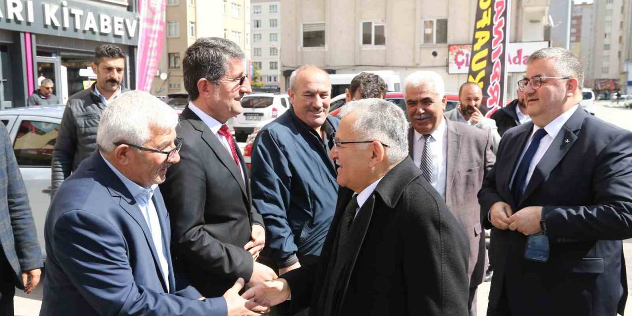 Başkan Büyükkılıç Otobüsçüler Esnaf Odasını Ziyaret Etti