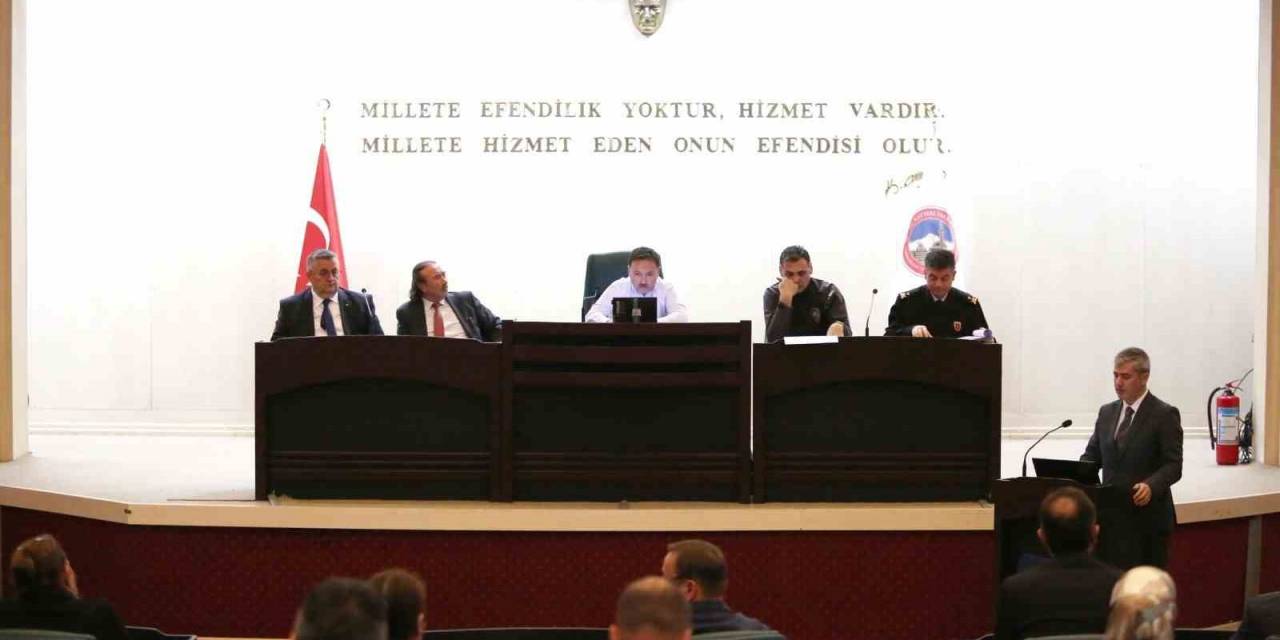 İntiharı Önleme İl Koordinasyon Kurulu Vali Çiçek Başkanlığında Toplandı