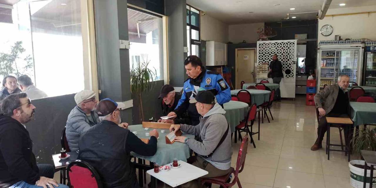 Polis Yüzlerce Vatandaşı Hırsızlık Ve Dolandırıcılık Konularıyla İlgili Bilgilendirdi
