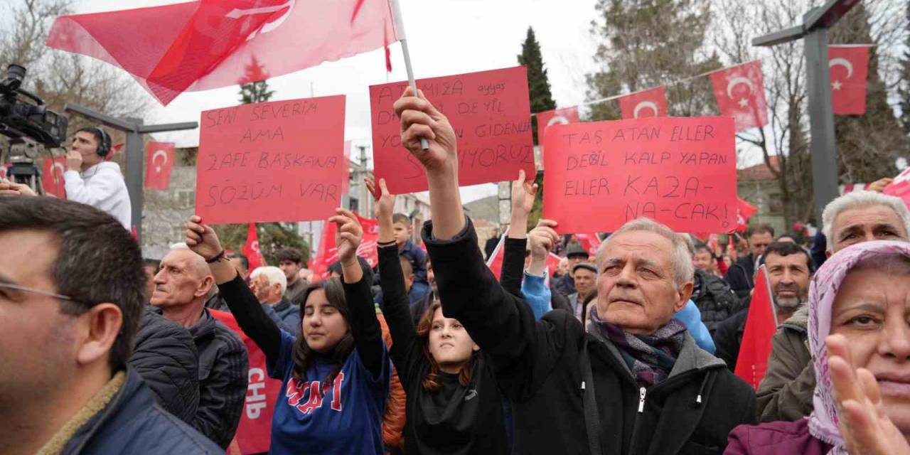 Chp Genel Başkanı Özel: "Esas Beka Sorunu Türkiye’nin Gençlerinin Dünyanın Başka Ülkelerinde Hayat Kurmasıdır"