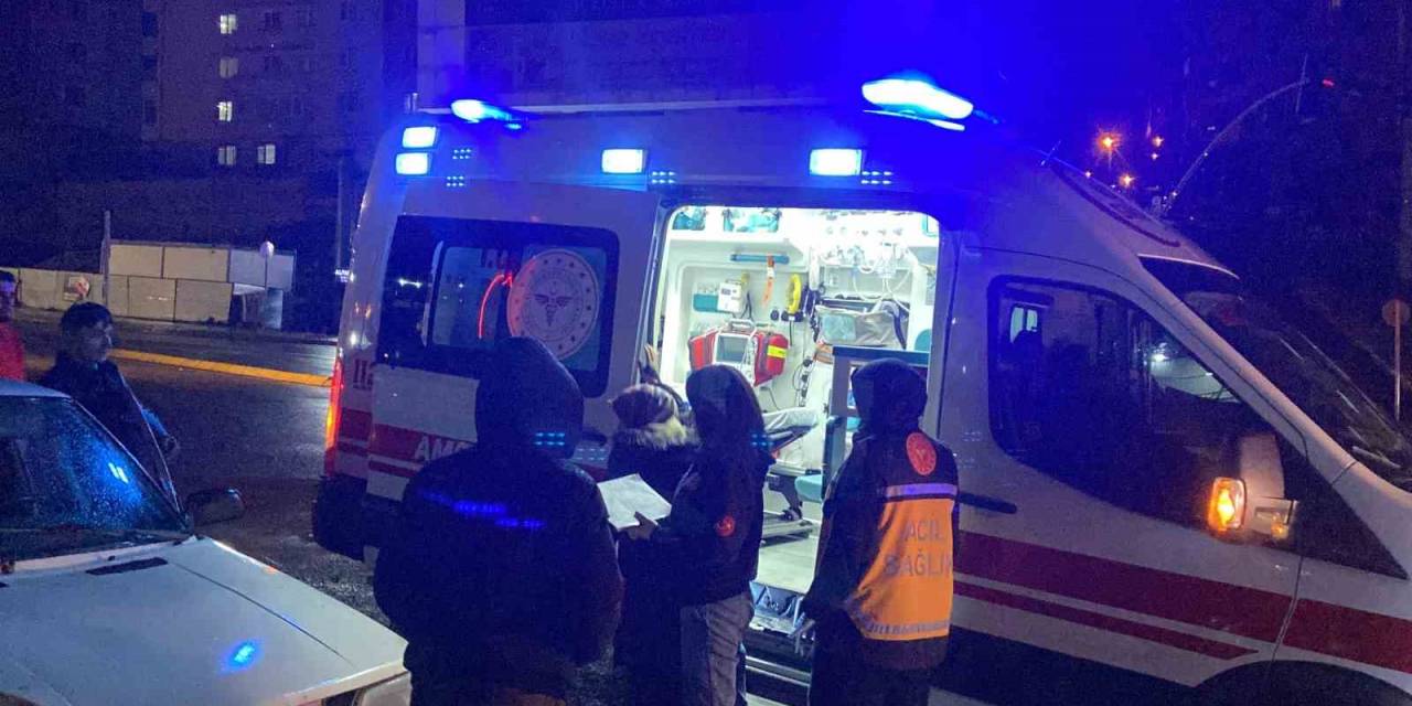 Pikap İle Otomobil Çarpıştı: 1 Hafif Yaralı