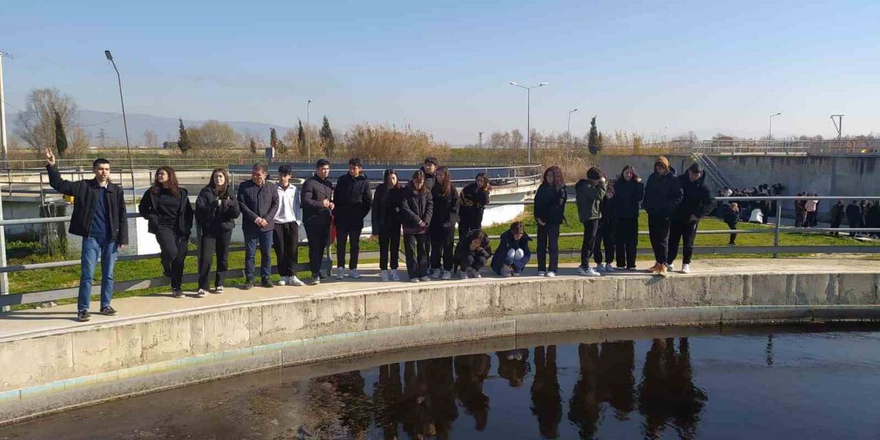 3 Bin 384 Öğrenci Salihli Aat’yi Gezdi