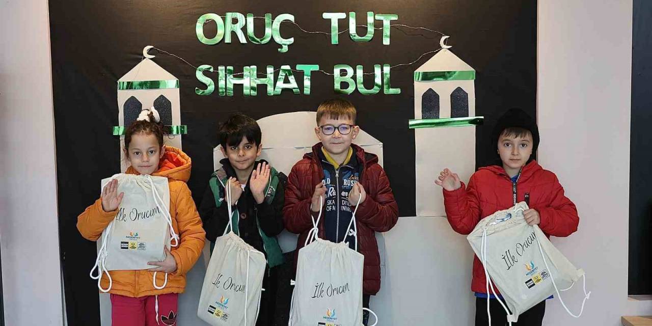 Konya Büyükşehir, 33 Bin Çocuğa İlk Oruç Hediyelerini Dağıtmaya Başladı