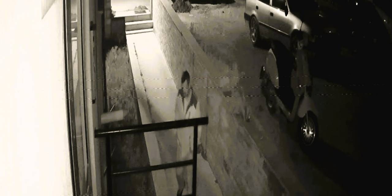 Üniversiteli Genç Kızın Kabusu Olan Röntgenci Yakalandı