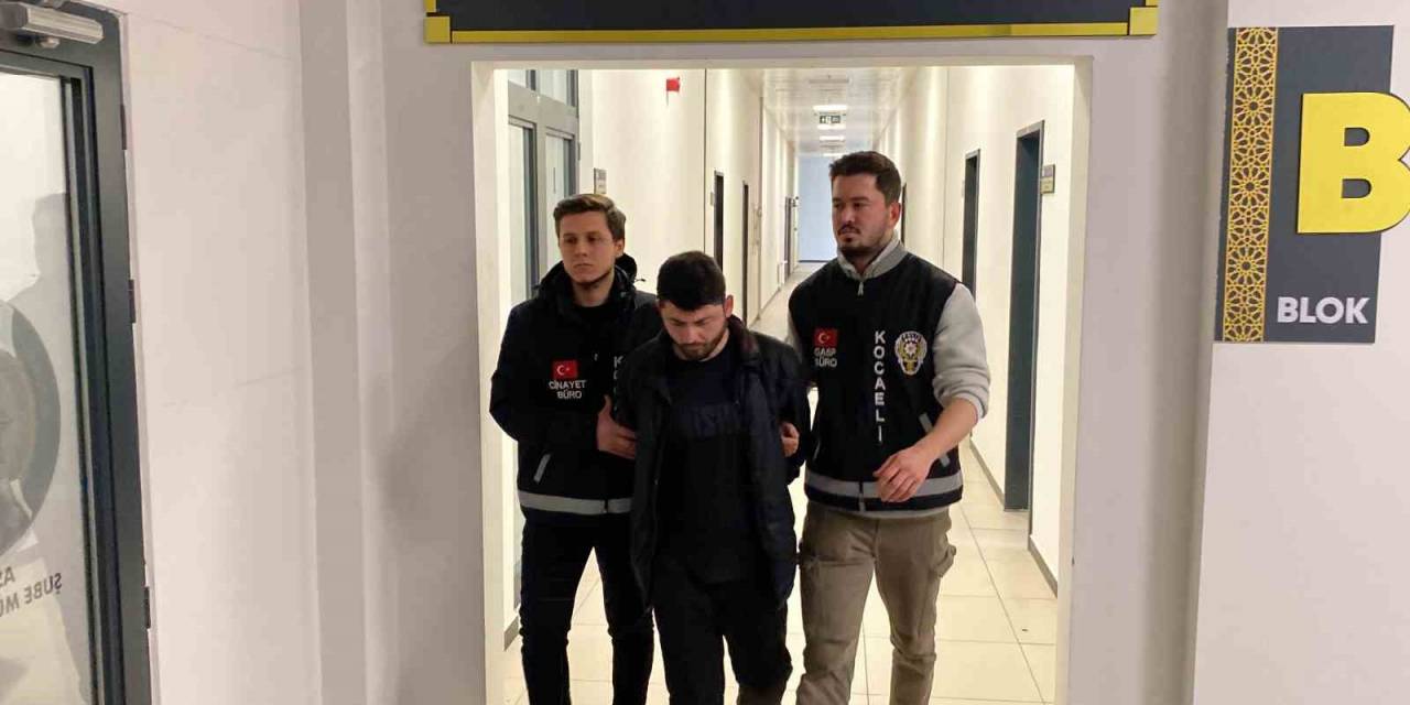 Abisini Boğazını Keserek Öldüren Zanlı Adliyeye Sevk Edildi