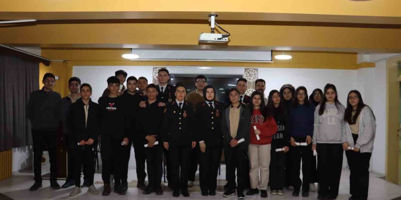 Ağrı’da Lise Öğrencilerine Jandarma Mesleği Tanıtıldı