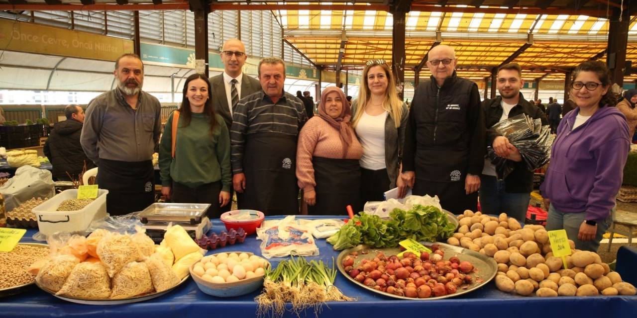 Nilüfer Belediyesi Üretici Esnafa Pazar Önlüğü Dağıttı