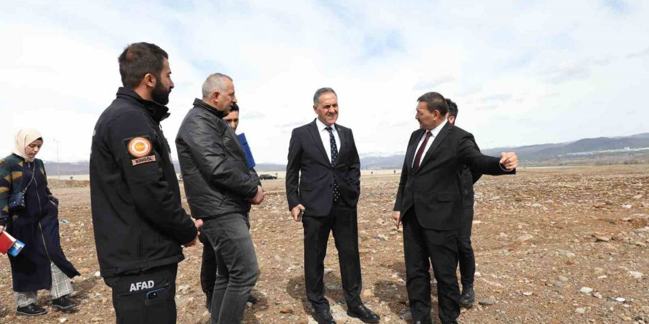 Bingöl Valisi Usta, Konteyner Kent Alanlarında İncelemelerde Bulundu