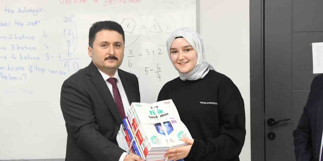 Altıeylül Belediyesi İhtiyaç Sahiplerinin Yanında