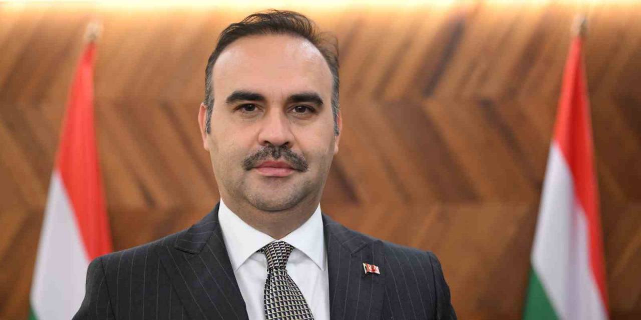 Bakan Kacır, Uşak’a Geliyor