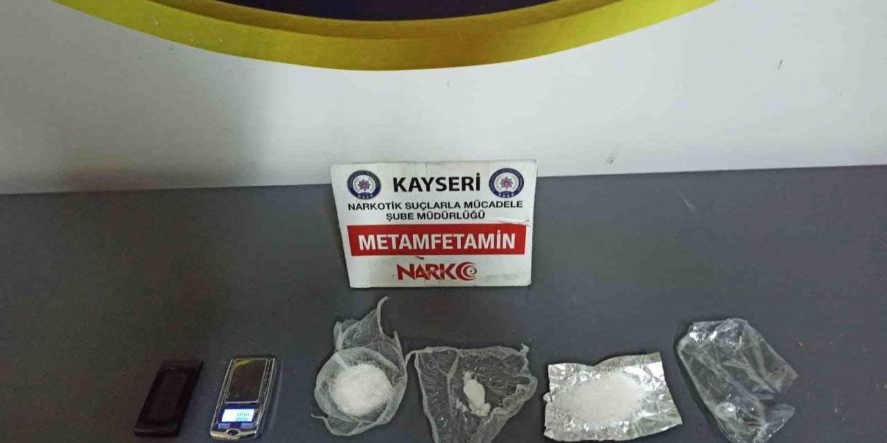 Kayseri’de Uyuşturucu Operasyonları: 13 Tutuklama