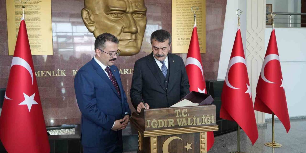 Milli Eğitim Bakanı Tekin Iğdır’da