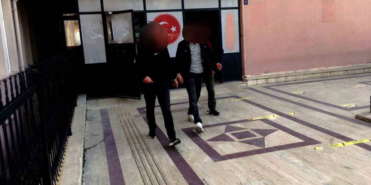 Aranan Şahıslar Kuşadası Polisinden Kaçamadı