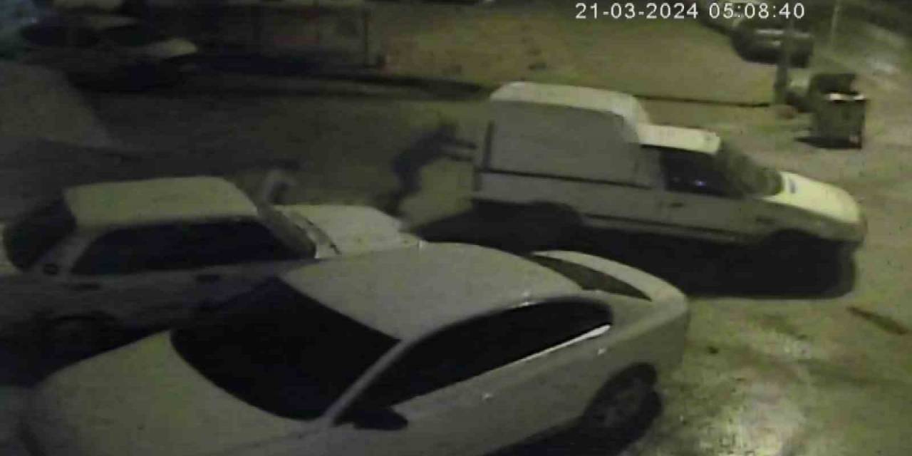 Adana’da Sevgililer Kamyonet Çaldı