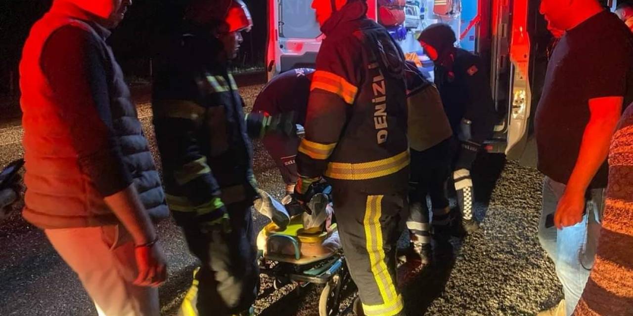 Aynı Yönde Giden İki Araç Çarpıştı: 2 Yaralı