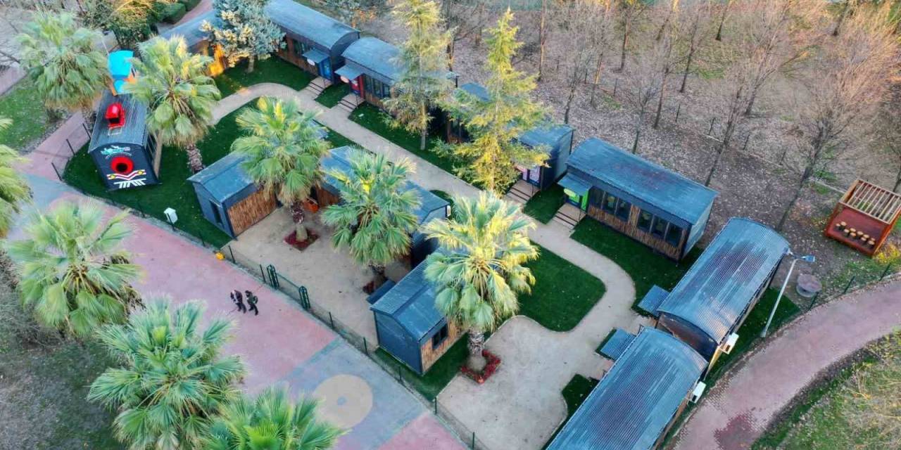 Bu Köy Sadece Çocukların