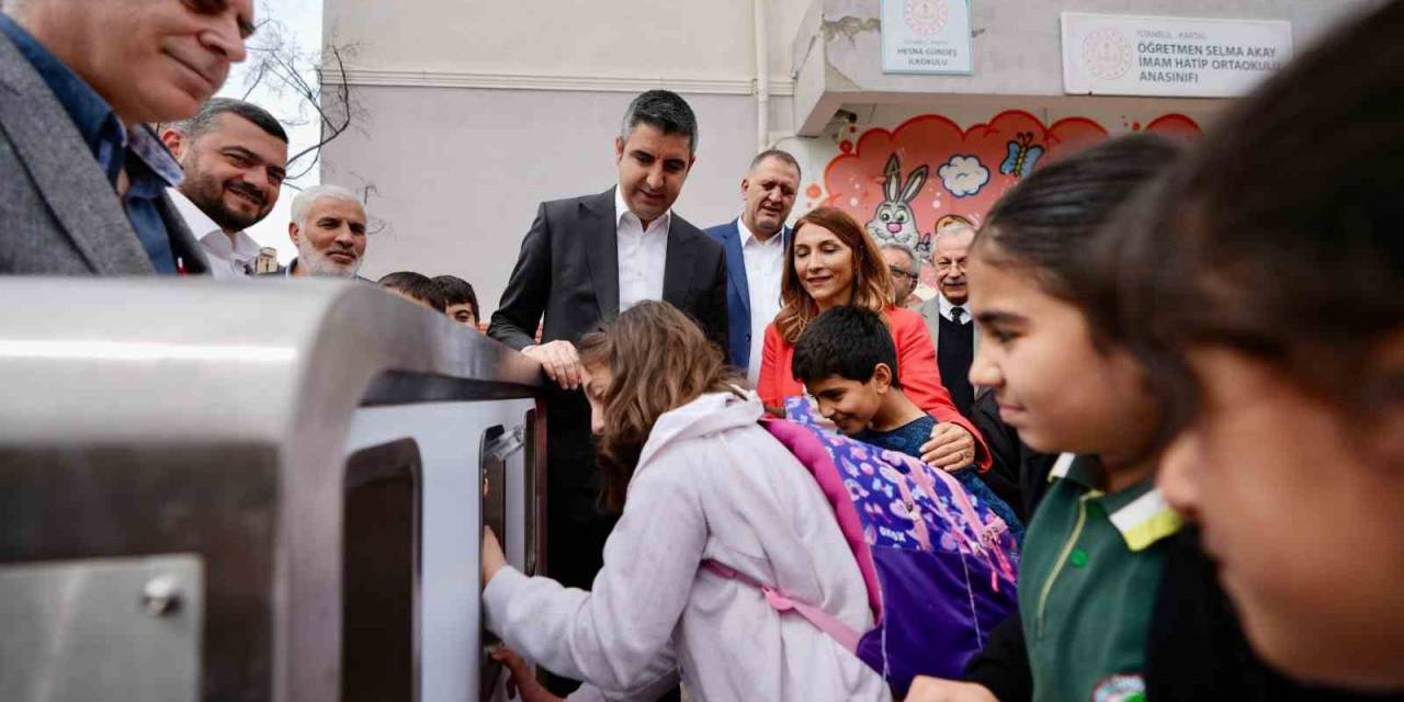 Kartal Belediyesi’nden İlçedeki Okullara İçme Suyu İstasyonları