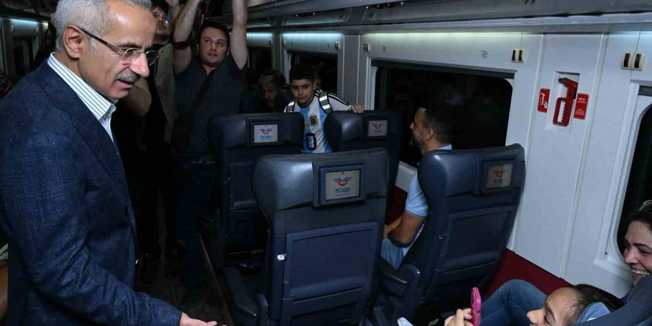 Ulaştırma Ve Altyapı Bakanı Uraloğlu: “Emeklilerimize Trenlerde Yüzde 10 İndirim Uygulayacağız"