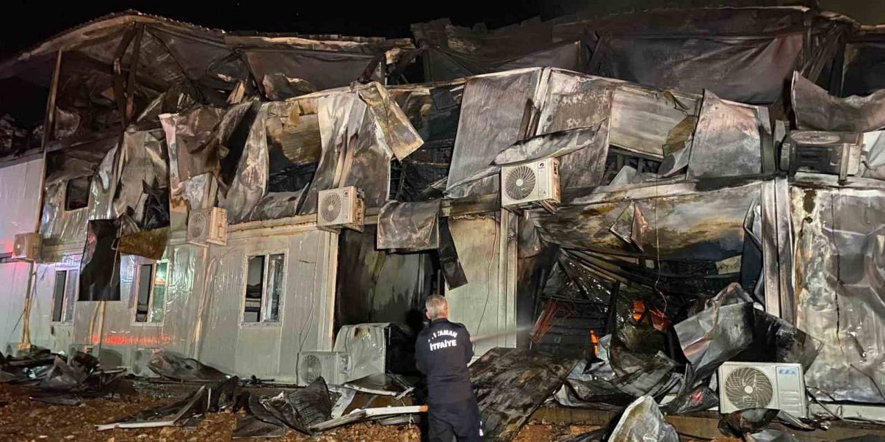 Adıyaman’daki Korkutan Yatakhane Yangını Söndürüldü