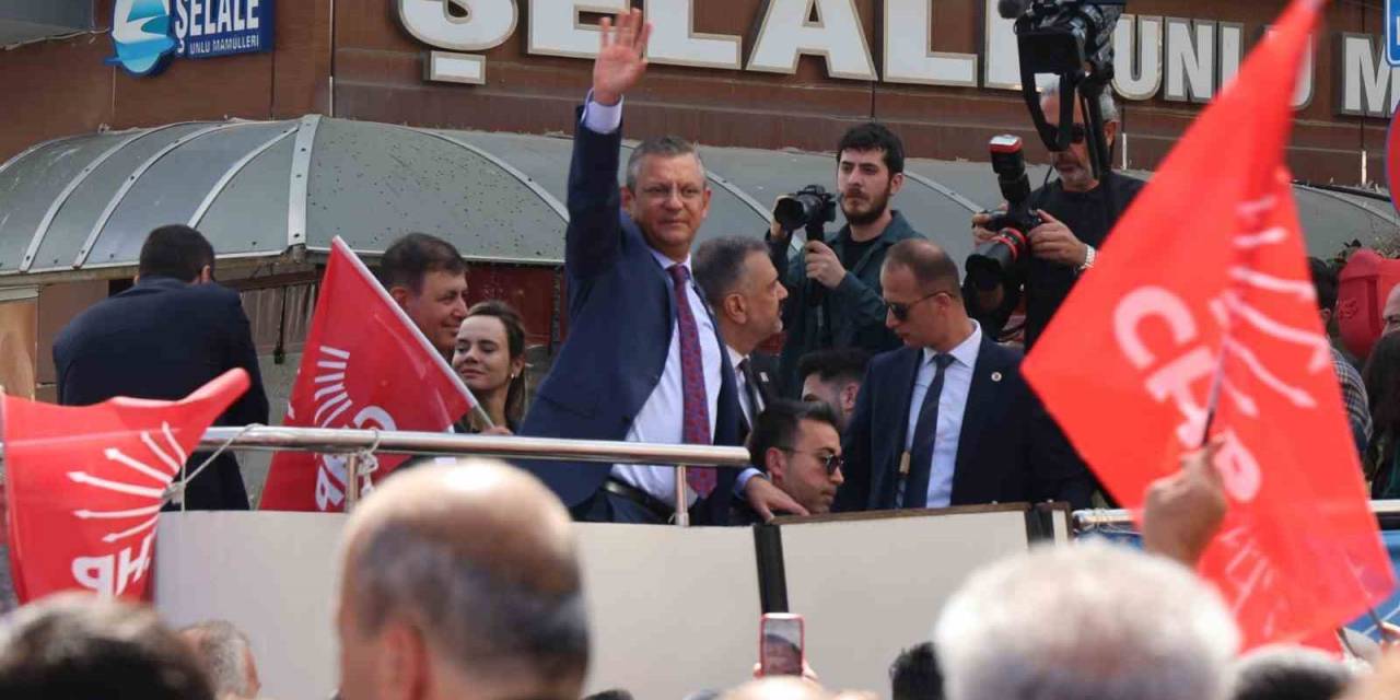 Chp Genel Başkanı Özel, Gençleri Sandık Başına Davet Etti