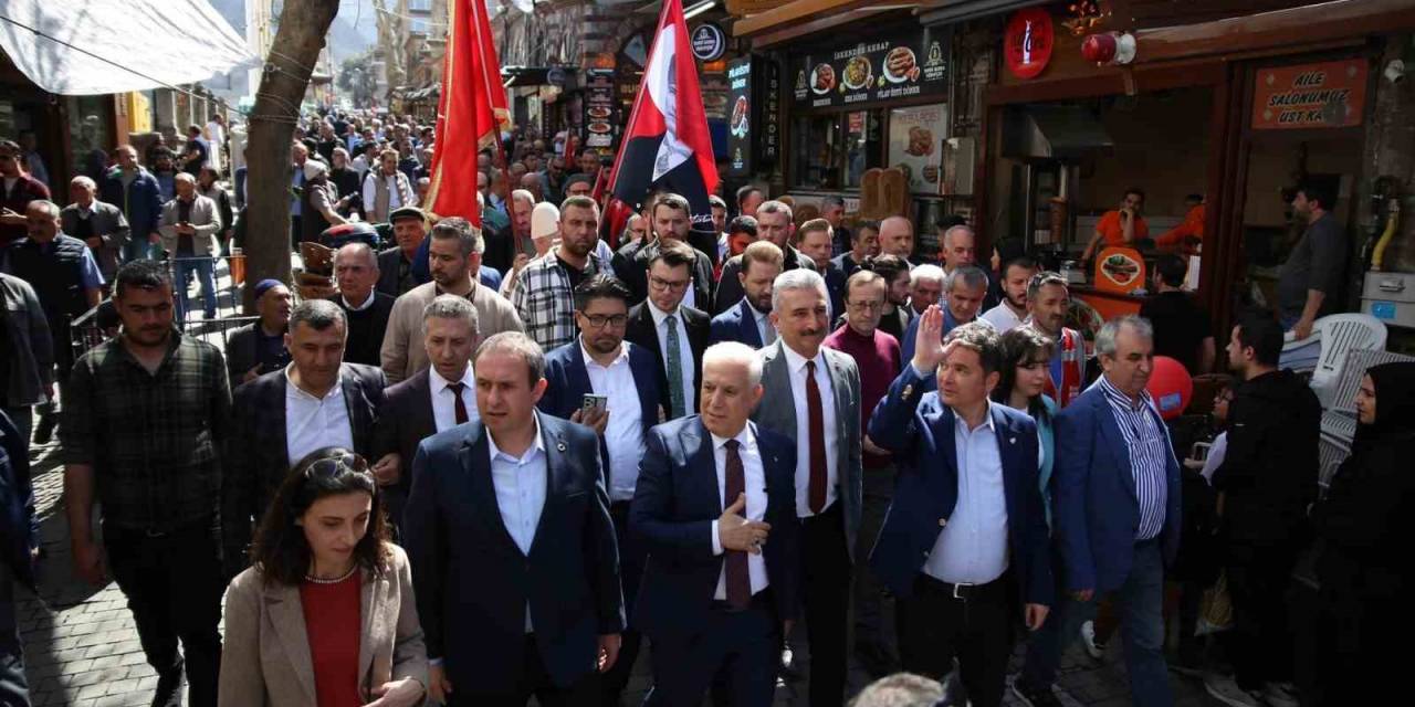 Bursa, Bozbey’i Bağrına Bastı