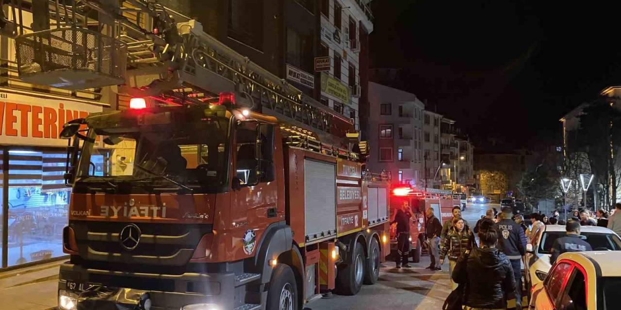 Tunceli’de Bina Boşluğunda Yangın: Mahsur Kalan Evcil Hayvanları İtfaiye Kurtardı