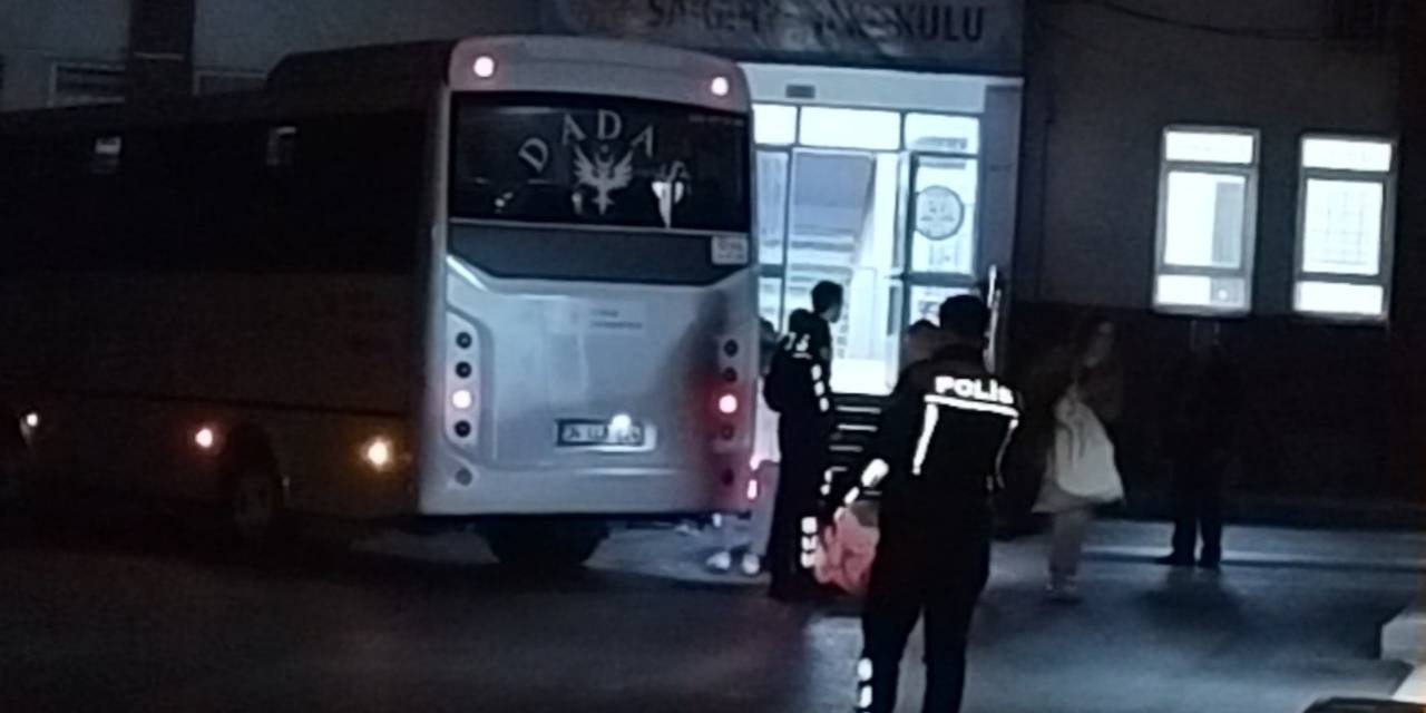 İstanbul’da Oy Pusulalarının Okullara Dağıtılma İşlemi Başladı