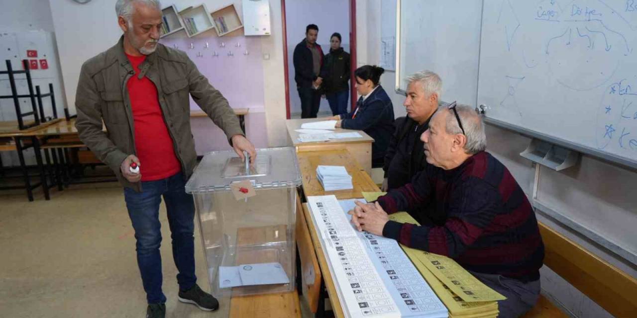 Gaziantep’te Oy Kullanma İşlemi Başladı