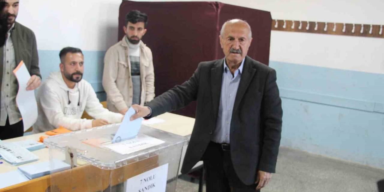 Şırnak’ta Oy Kullanma İşlemi Başladı