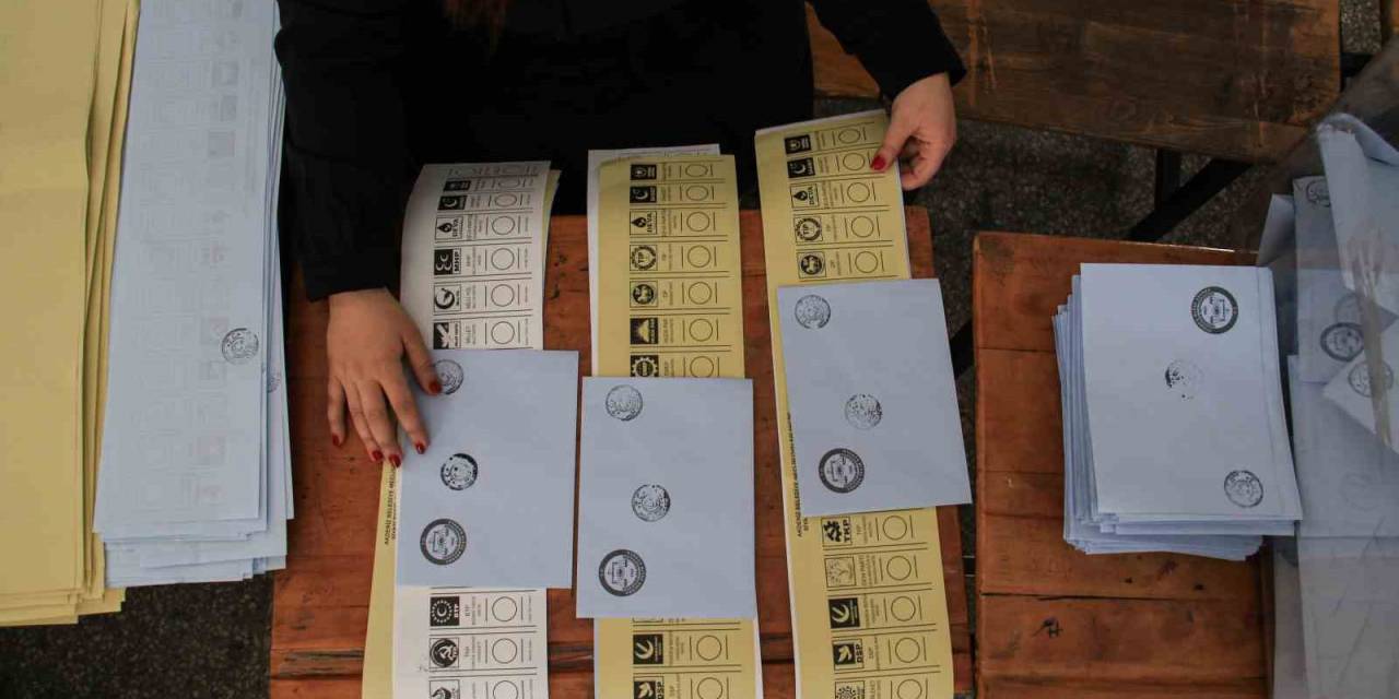 Mersin’de Mahalli İdareler Seçimleri İçin Oy Verme İşlemi Başladı