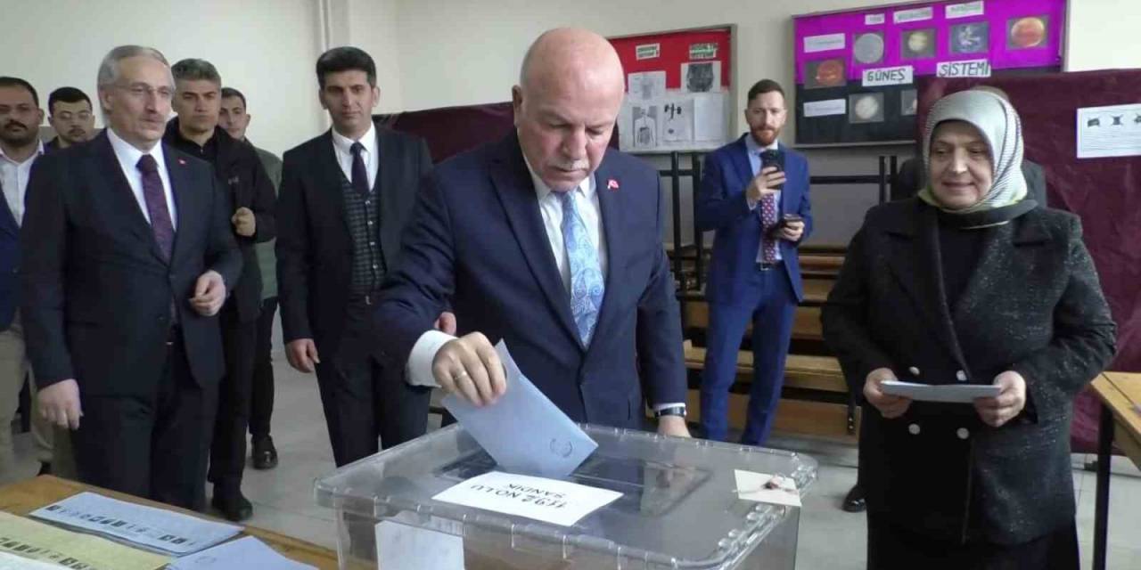 Başkan Sekmen: “Allah Ülkemizi Birlik Ve Beraberlikten Ayırmasın”