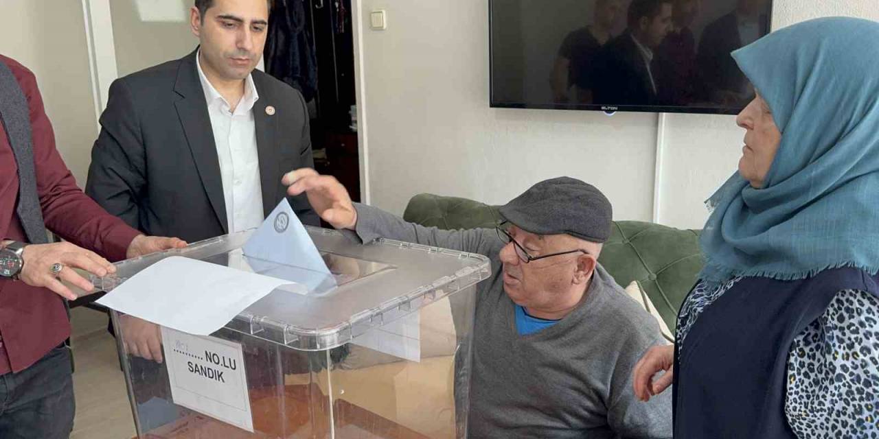 Sandık O Hastaların Ayağına Gitti