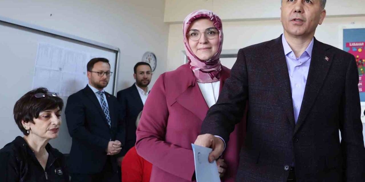 İçişleri Bakanı Yerlikaya, Ankara’da Oyunu Kullandı