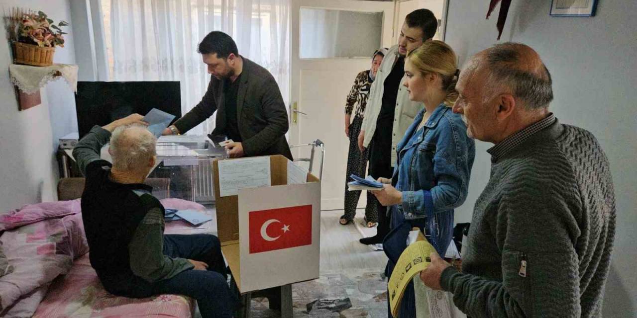 Sındırgı’da Gezici Sandıkta Oy Kullanma İşlemi Tamamlandı